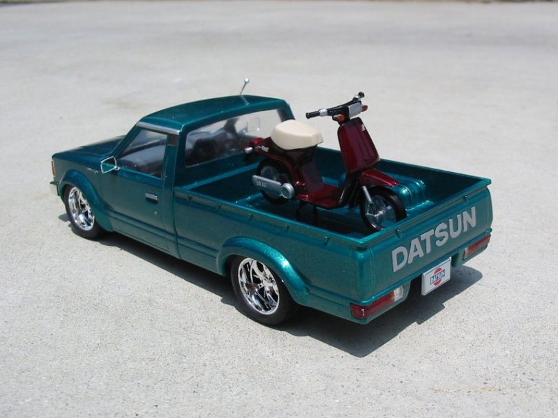 青島DATSUN PICKUP TRUCK 4WD絶版 1/24 720 ダットサン トラック